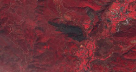 Área del incendio en imagen de satélite Área del incendio en imagen de satélite