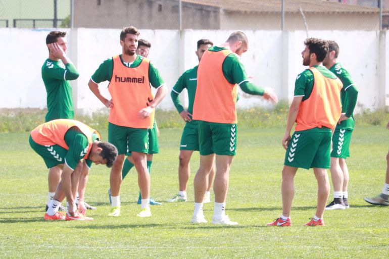 Problema en la banda derecha del Real Murcia Problema en la banda derecha del Real Murcia