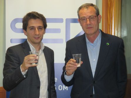José Belda, gerente de Aguas de Albacete, y Lucio Gómez, presidente de Asprona José Belda, gerente de Aguas de Albacete, y Lucio Gómez, presidente de Asprona