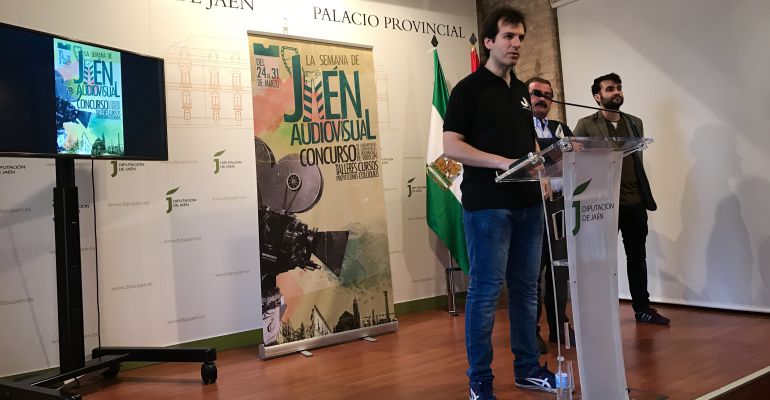 El presidente de Jaén Audiovisual, José Antonio Cobo, durante la presentación de la semana de actividades. El presidente de Jaén Audiovisual, José Antonio Cobo, durante la presentación de la semana de actividades.