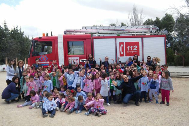 El cuerpo de Bomberos de la comarca de Cazorla realiza un simulacro en los colegios de Quesada El cuerpo de Bomberos de la comarca de Cazorla realiza un simulacro en los colegios de Quesada