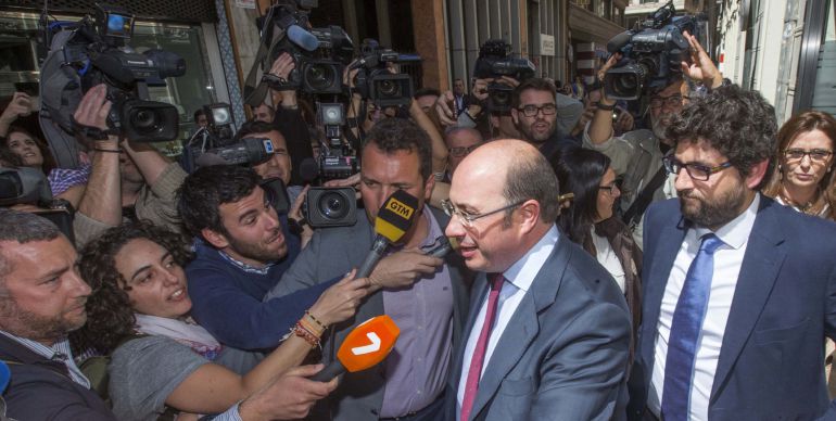 El expresidente Sánchez renunciará a su acta de diputado "si es encausado por un tribunal" El expresidente Sánchez renunciará a su acta de diputado "si es encausado por un tribunal"