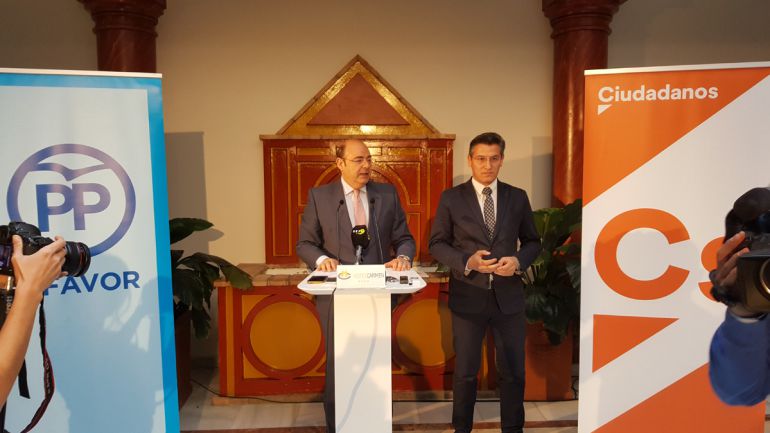Sebastián Pérez y Luis Salvador durante la rueda de prensa de este viernes Sebastián Pérez y Luis Salvador durante la rueda de prensa de este viernes