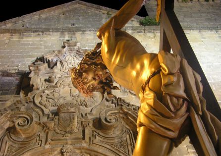 Cristo de la noche oscura en la jornada del Martes Santo Cristo de la noche oscura en la jornada del Martes Santo
