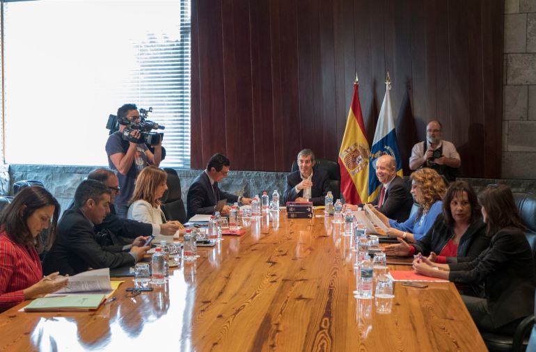 Resultado de imagen de El Gobierno acuerda la adhesión de Canarias al Fondo de Facilidad Financiera por tercer año consecutivo