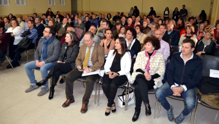Público asistente en la conferencia de Carme Chacón en El Robledo Público asistente en la conferencia de Carme Chacón en El Robledo