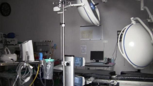 Otro de los quirófanos sin personal ni pacientes en el mismo centro sanitario de Benalmádena Otro de los quirófanos sin personal ni pacientes en el mismo centro sanitario de Benalmádena
