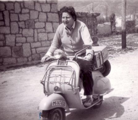 Gloria Fuertes. Gloria Fuertes.