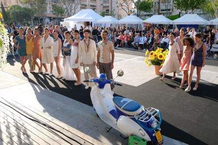 Un momento durante el desfile Un momento durante el desfile