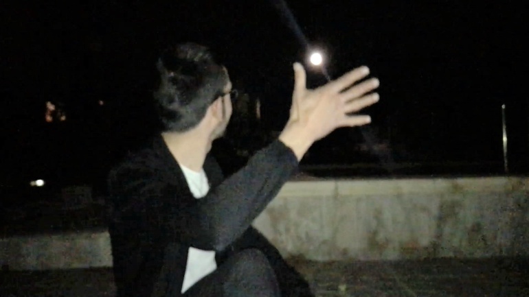 Los ilusionistas Adrián Carratalá, Edu Latorre y Manuel desaparecen la Luna Los ilusionistas Adrián Carratalá, Edu Latorre y Manuel desaparecen la Luna