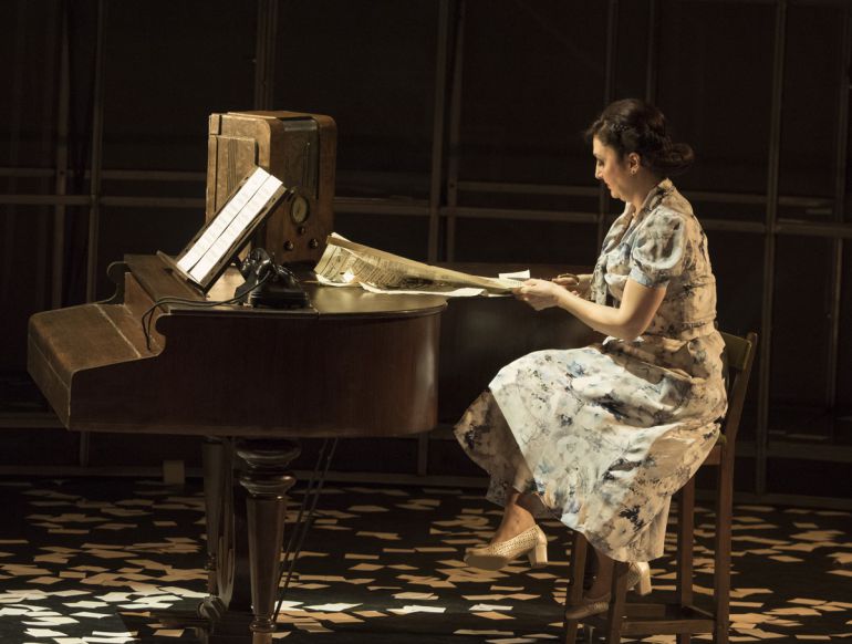 María Moliner en el Teatro Principal María Moliner en el Teatro Principal