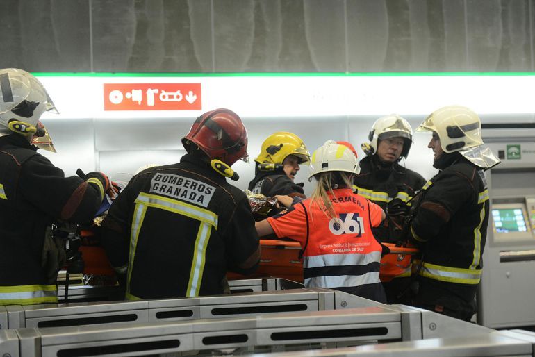 Simulacro de incendio en el metro de Granada Simulacro de incendio en el metro de Granada