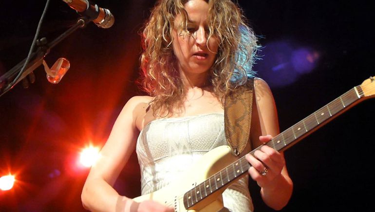 Ana Popovic en el 37 Festival de la Guitarra de Córdoba Ana Popovic en el 37 Festival de la Guitarra de Córdoba