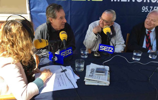 Marga Vives, Iñaki Gabilondo, Michel Barré y Miguel Ángel Moratinos. Marga Vives, Iñaki Gabilondo, Michel Barré y Miguel Ángel Moratinos.