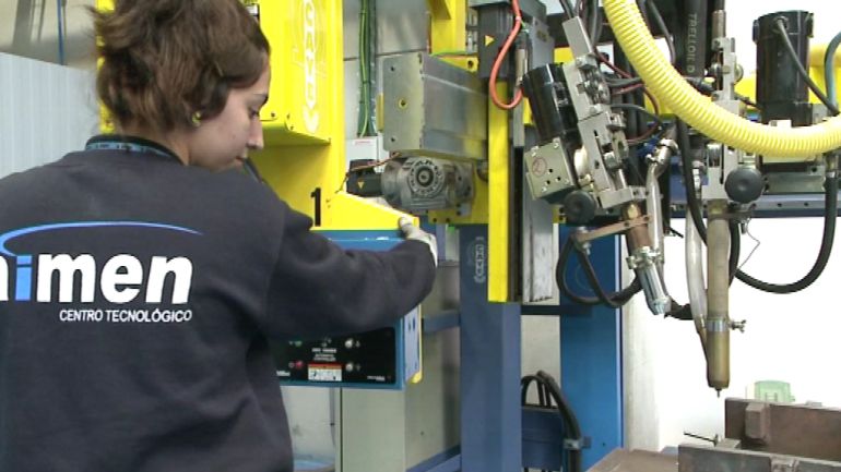 El desempleo bajó en abril en Vigo. Galicia y España El desempleo bajó en abril en Vigo. Galicia y España