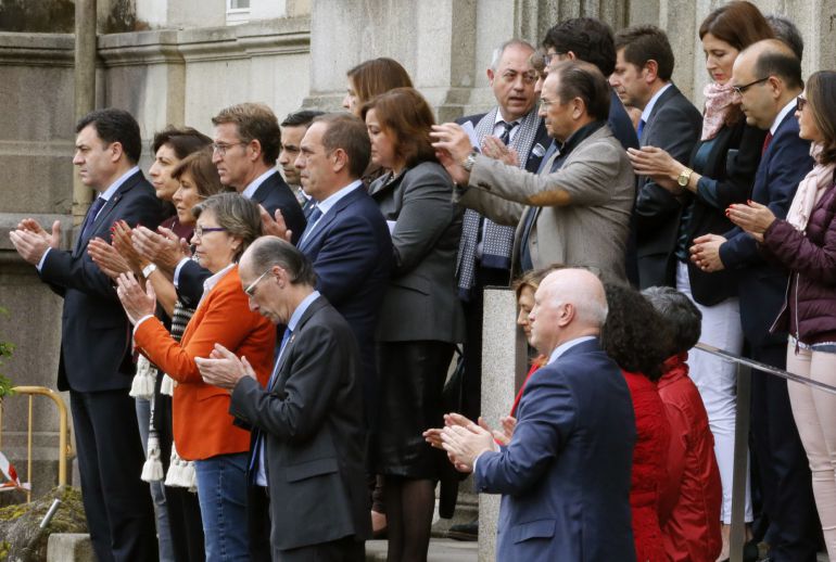 Concentración del gobierno gallego frente a la sede de San Caetano Concentración del gobierno gallego frente a la sede de San Caetano