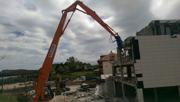 Demolición Hotel Kaype: Comienza el derribo del hotel Kaype Demolición Hotel Kaype: Comienza el derribo del hotel Kaype