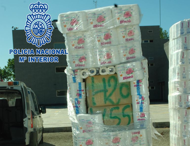 Interceptados 650 kilos de hachís en la A-7 ocultos entre papel higiénico Interceptados 650 kilos de hachís en la A-7 ocultos entre papel higiénico