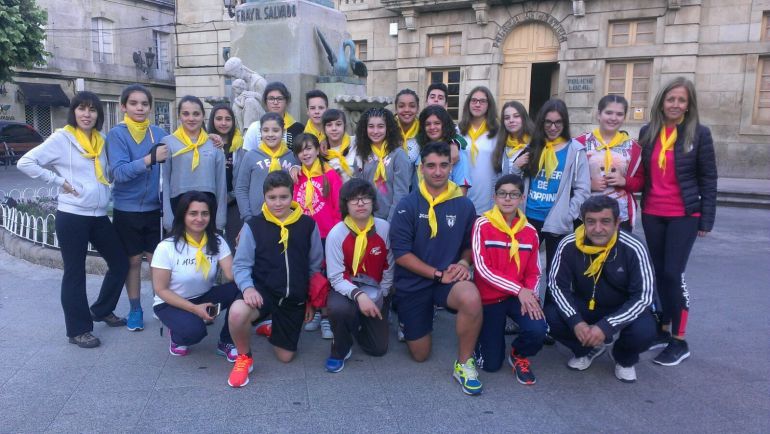 Los alumnos iniciaron recorrido en Tui. Los alumnos iniciaron recorrido en Tui.