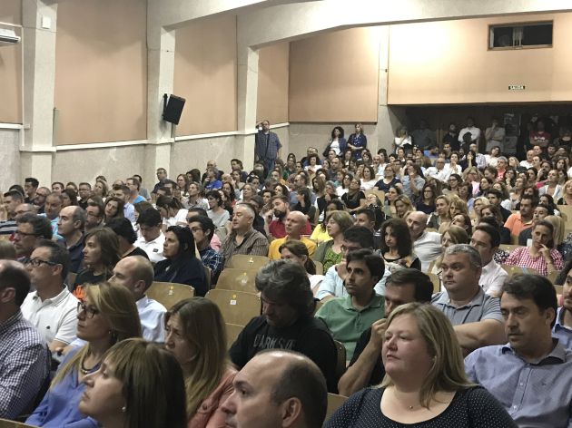 Asamblea de Padres celebrada ayer en el centro Asamblea de Padres celebrada ayer en el centro