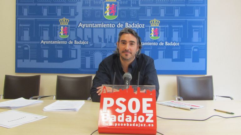 El concejal socialista Luis Tirado El concejal socialista Luis Tirado