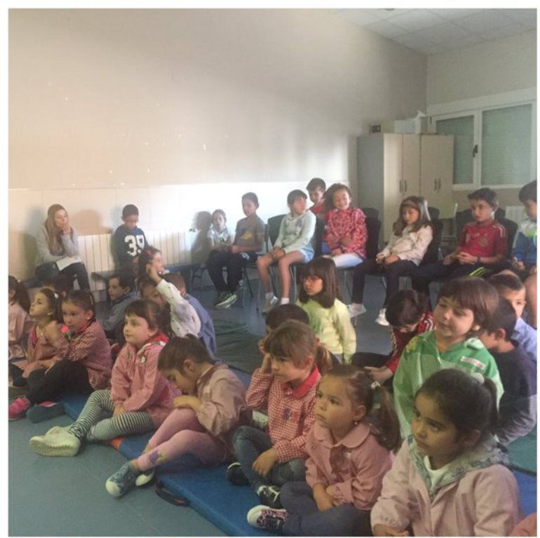 Alumnos del CRA El Carracillo participan en una actividad de la Semana Solidaria en Sanchonuño Alumnos del CRA El Carracillo participan en una actividad de la Semana Solidaria en Sanchonuño