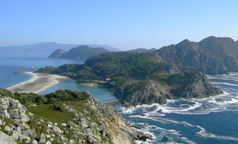 Vista aérea de las Islas Cíes. Vista aérea de las Islas Cíes.