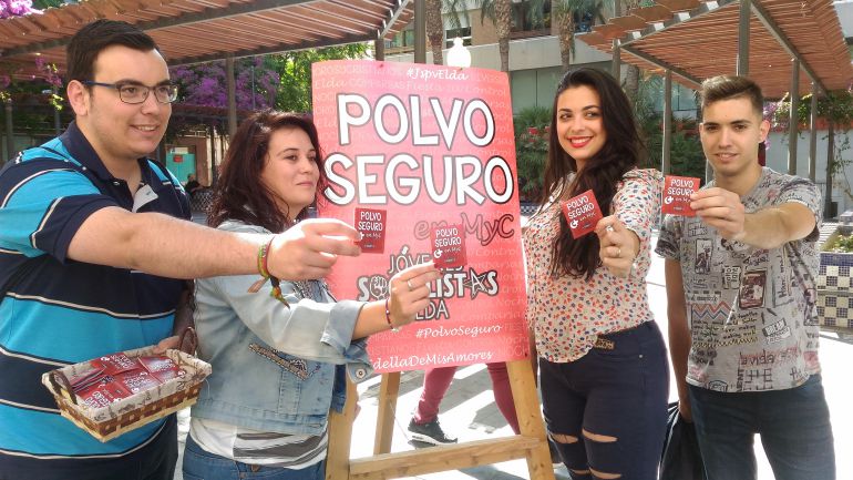 Juventudes Socialistas de Elda lanza la campaña "Polvo Seguro" para estos Moros y Cristianos Juventudes Socialistas de Elda lanza la campaña "Polvo Seguro" para estos Moros y Cristianos