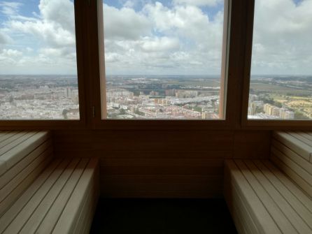 Sauna del spa del hotel de Torre Sevilla Sauna del spa del hotel de Torre Sevilla