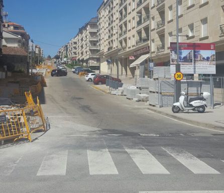 Gonzalo Pita deja la alcaldía de Sanxenxo en manos de Telmo Martín: “Esto es política” dice Pita tras dar la alcaldía al PP Gonzalo Pita deja la alcaldía de Sanxenxo en manos de Telmo Martín: “Esto es política” dice Pita tras dar la alcaldía al PP