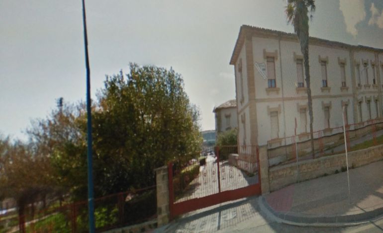 Antiguo edificio del Santo Hospital de Tafalla ahora cerrado Antiguo edificio del Santo Hospital de Tafalla ahora cerrado