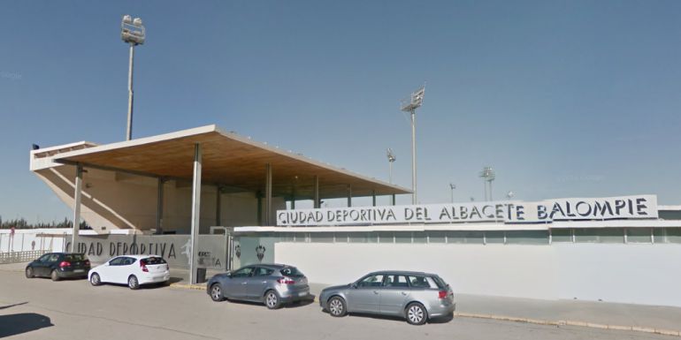 El lunes CMM ya no pudo entrar a cubrir el entrenamiento del Alba El lunes CMM ya no pudo entrar a cubrir el entrenamiento del Alba