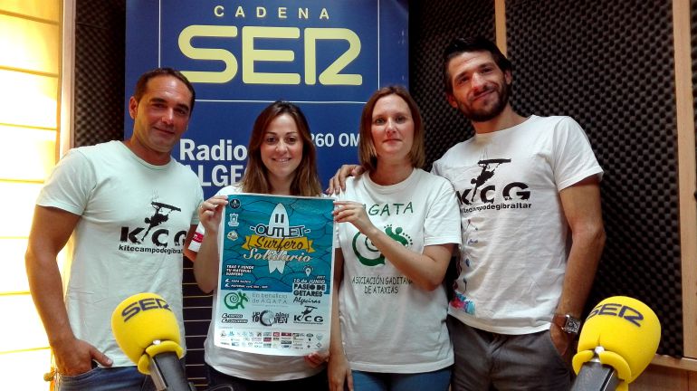Alfonso Delagado, Raquel Sánchez, Inma Herrero y Enrique del Águila nos hablan del II Outlet Solidario Surfero. Alfonso Delagado, Raquel Sánchez, Inma Herrero y Enrique del Águila nos hablan del II Outlet Solidario Surfero.