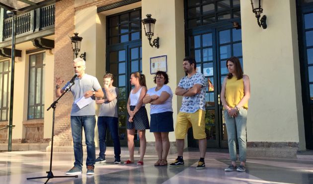 El alcalde esta miércoles explicando las últimas gestines ante los vecinos El alcalde esta miércoles explicando las últimas gestines ante los vecinos