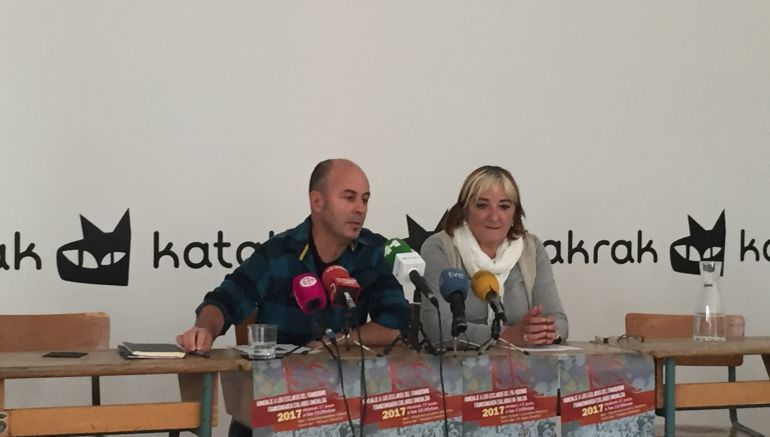 Fernán Mendiola y Ana Barrena, miembros de Memoriarem Biedeak