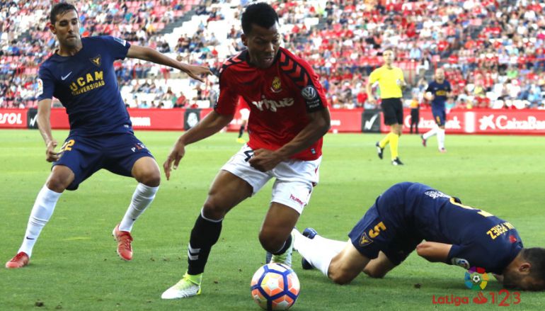 El UCAM Murcia baja a Segunda B El UCAM Murcia baja a Segunda B