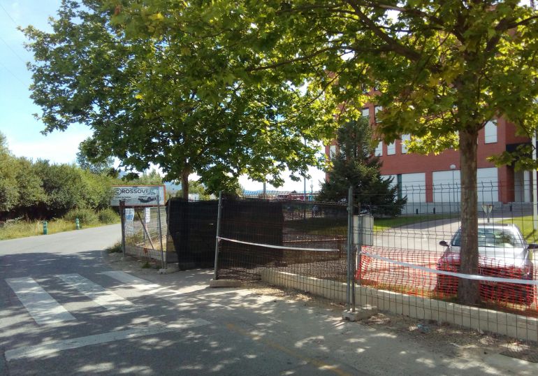 Las obras de la parada de autobús urbano en el Hospital están causando muchas quejas Las obras de la parada de autobús urbano en el Hospital están causando muchas quejas