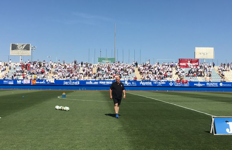En el partido contra el Lorca se llenaron una veintena de autobuses para apoyar al Albacete Balompié En el partido contra el Lorca se llenaron una veintena de autobuses para apoyar al Albacete Balompié