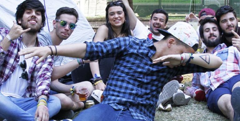 Jóvenes en la acampada gratuita del Festival Palencia Sonora Jóvenes en la acampada gratuita del Festival Palencia Sonora