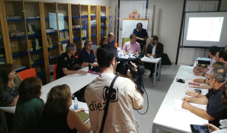 Mesa por la Convivencia e Infraestructuras Mesa por la Convivencia e Infraestructuras