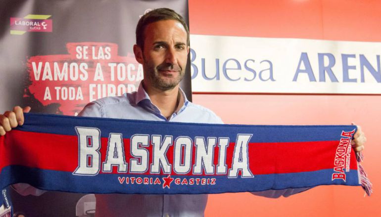 Sito Alonso en el momento de su presentación como técnico baskonista. Sito Alonso en el momento de su presentación como técnico baskonista.