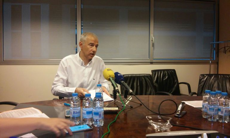 L'accionista majoritari i director general de Saetde, Joan Viladomat, compareixent per primera vegada públicament per explicar les motivacions per sol·licitar la dissolució de Grandvalira. L'accionista majoritari i director general de Saetde, Joan Viladomat, compareixent per primera vegada públicament per explicar les motivacions per sol·licitar la dissolució de Grandvalira.