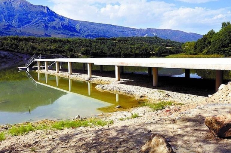 Entorno Garoña: El PSOE de Tobalina se opone al acondicionamiento del embarcadero de Sobrón Entorno Garoña: El PSOE de Tobalina se opone al acondicionamiento del embarcadero de Sobrón