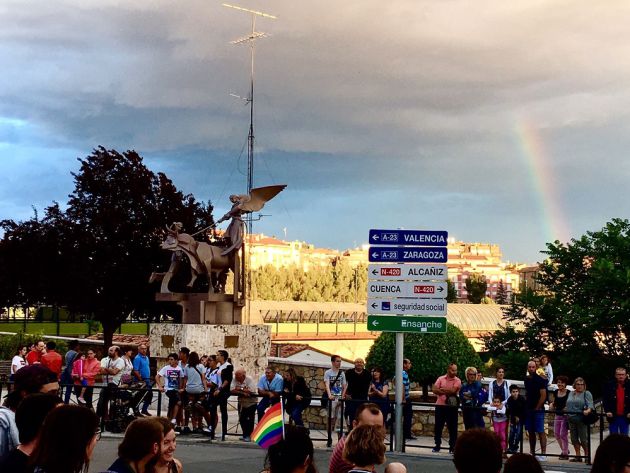 En Teruel, hasta el arcoíris meteorológico se ha sumado a las reivindicaciones En Teruel, hasta el arcoíris meteorológico se ha sumado a las reivindicaciones