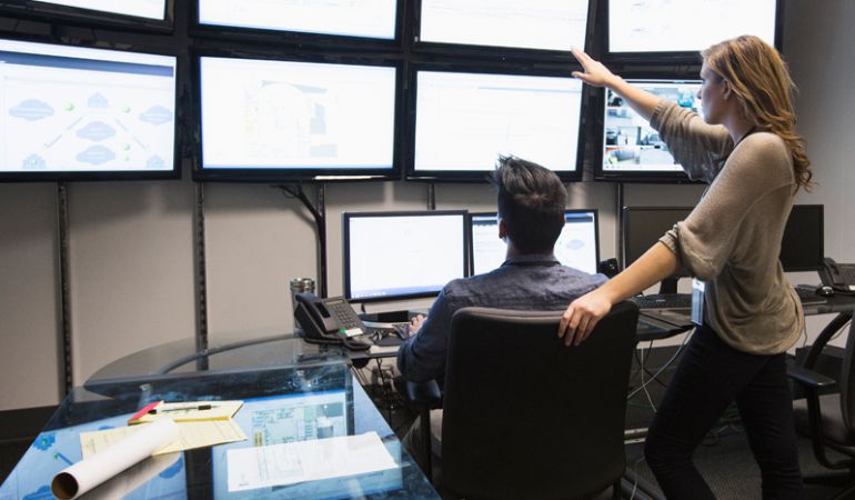El INCIBE una entidad pública dependiente del Ministerio de Energía, Turismo y Agenda Digital. El INCIBE una entidad pública dependiente del Ministerio de Energía, Turismo y Agenda Digital.
