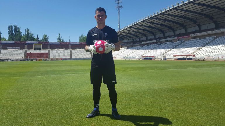 Carvajal: "Quiero seguir los pasos de Conejo y Keylor" Carvajal: "Quiero seguir los pasos de Conejo y Keylor"