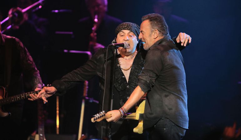 Bruce Springsteen durante una actuación en 2017 Bruce Springsteen durante una actuación en 2017