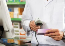 Los farmacéuticos cobran hoy el mes de mayo tras quejarse por los retrasos del Govern