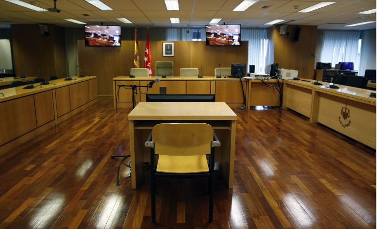 Arranca el juicio contra un hombre acusado de estafar a su abuela nonagenaria Arranca el juicio contra un hombre acusado de estafar a su abuela nonagenaria