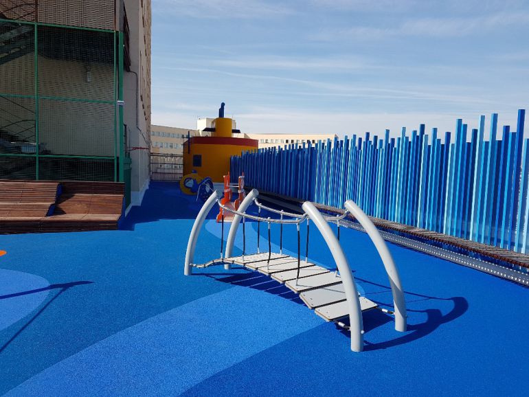 Nueva zona de juegos del área de oncología del Hospital General de Alicante, donada por la Fundación Juanín Oliver Nueva zona de juegos del área de oncología del Hospital General de Alicante, donada por la Fundación Juanín Oliver